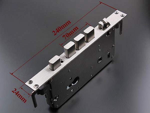 牙克石开锁公司-换锁服务